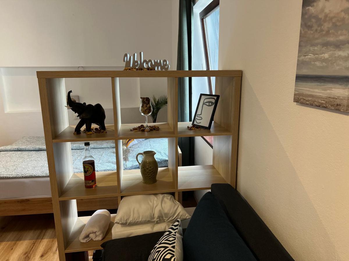 Perfekte Lage! Ganze Wohnung Burgblick Residenz Sankt Veit an der Glan Buitenkant foto