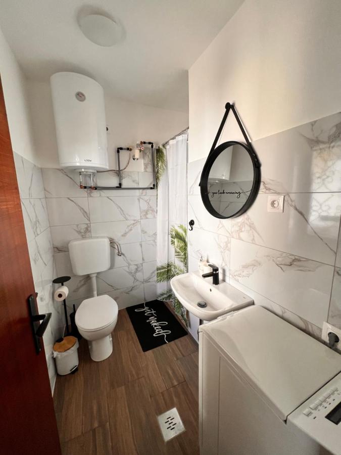 Perfekte Lage! Ganze Wohnung Burgblick Residenz Sankt Veit an der Glan Buitenkant foto