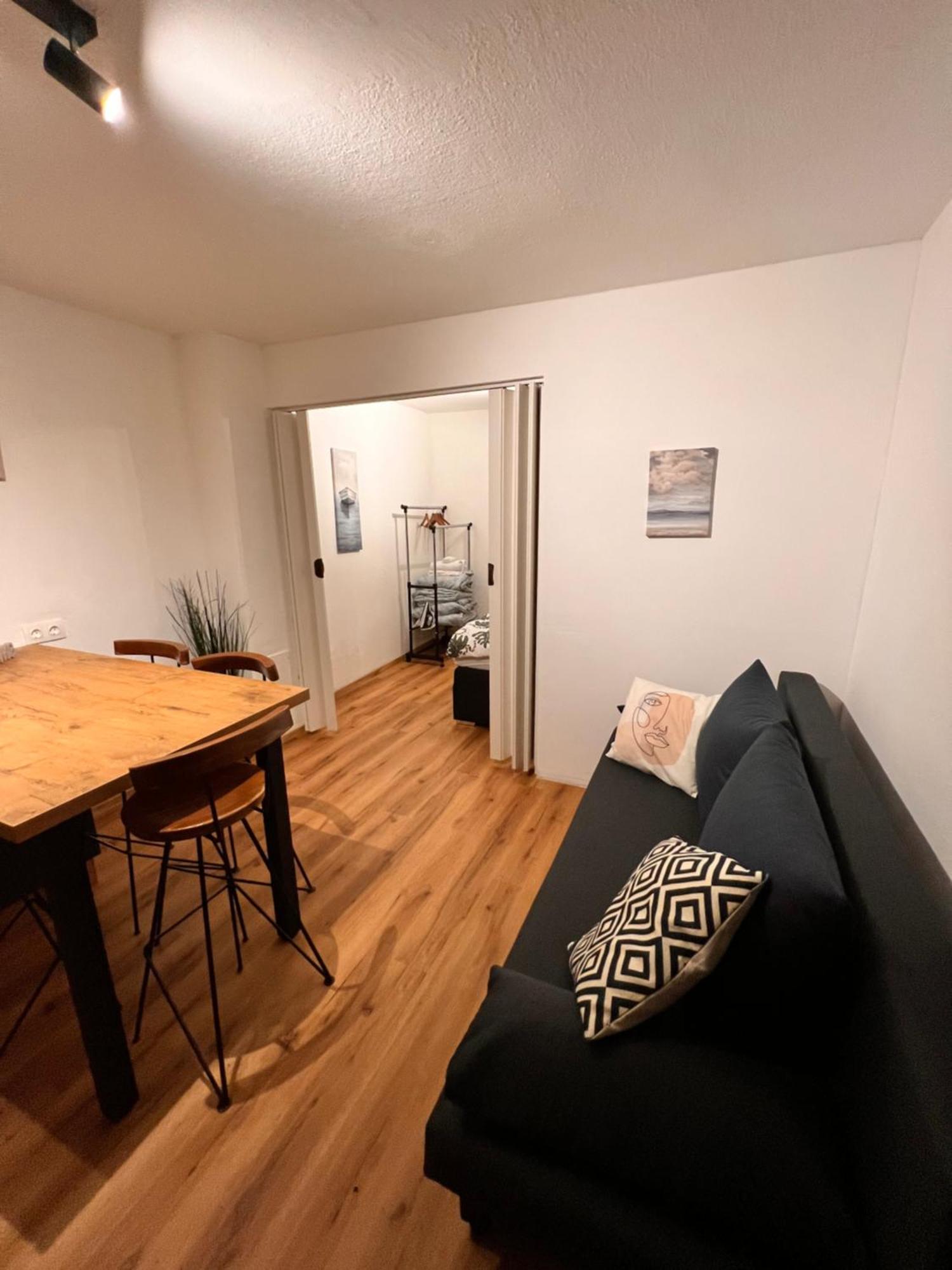 Perfekte Lage! Ganze Wohnung Burgblick Residenz Sankt Veit an der Glan Buitenkant foto