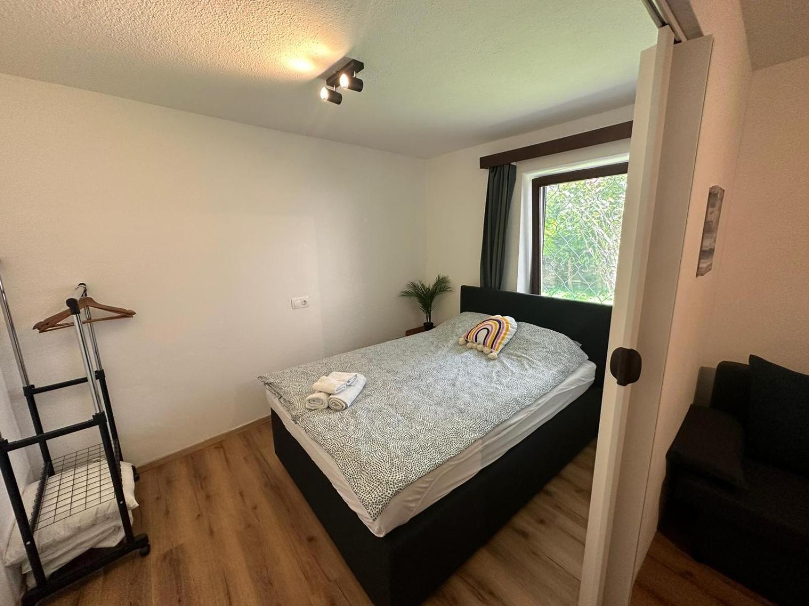 Perfekte Lage! Ganze Wohnung Burgblick Residenz Sankt Veit an der Glan Buitenkant foto